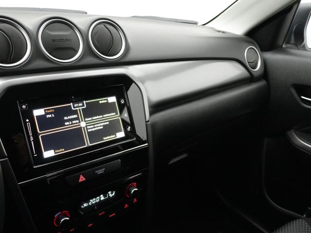 Suzuki VITARA 1.5 Hybrid Select Automaat | Dodehoekdetectie | Stoelverwarming |