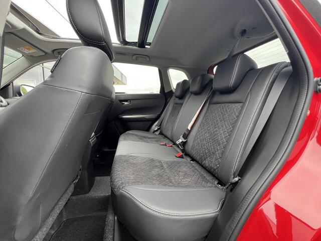 Suzuki VITARA 1.5 Hybrid Style | Panoramadak | Achteruitrijcamera | Navigatie | Stoelverwarming | Carplay