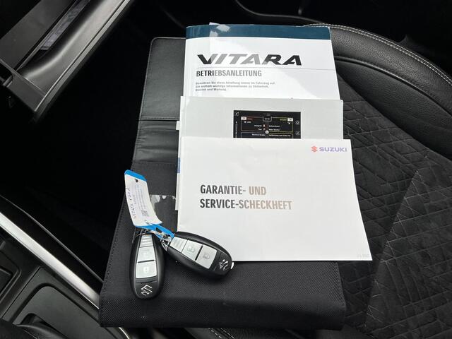 Suzuki VITARA 1.5 Hybrid Style | Panoramadak | Achteruitrijcamera | Navigatie | Stoelverwarming | Carplay