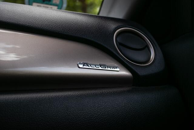Suzuki VITARA 1.6 High Executive Allgrip - All-in rijklaarprijs | Afn. trekhaak | Panodak | Navi