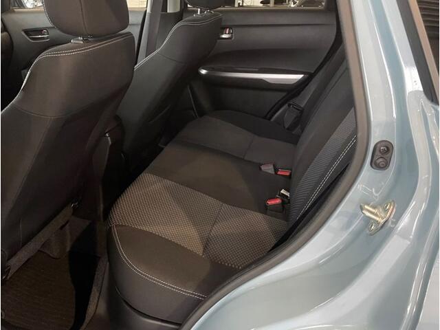 Suzuki VITARA 1.4 BOOSTERJET SELECT SMART HYBRID Dodehoeksensoren | Camera | Draadloze carplay