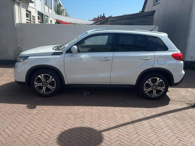 Suzuki VITARA 1.6 High Executive 1/2 LEDER | STOELVERWARMING | PANO | CRUISE ACC |