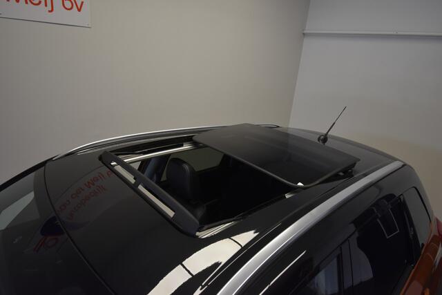 Suzuki VITARA 1.6 High Executive Allgrip , TREKHAAK , PANODAK , A UITRIJ CAM , PDC V+A , NAVI , CLIMATR ,