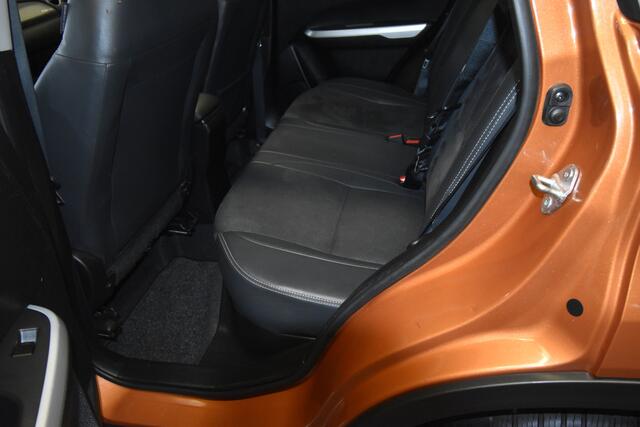 Suzuki VITARA 1.6 High Executive Allgrip , TREKHAAK , PANODAK , A UITRIJ CAM , PDC V+A , NAVI , CLIMATR ,