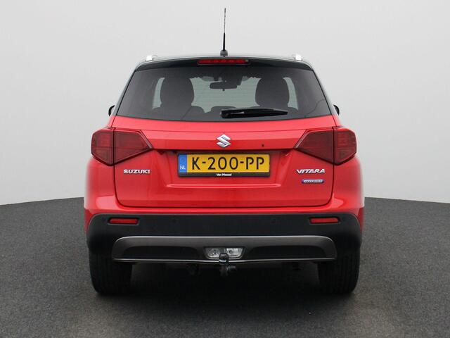 Suzuki VITARA 1.4 Boosterjet 130Pk Comfort Smart Hybrid | Navigatie | Climate Control | Cruise Control | Parkeersensoren met Camera | Stoelverwarming | Trekhaak | Bluetooth |