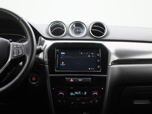 Suzuki VITARA 1.4 Boosterjet 130Pk Comfort Smart Hybrid | Navigatie | Climate Control | Cruise Control | Parkeersensoren met Camera | Stoelverwarming | Trekhaak | Bluetooth |