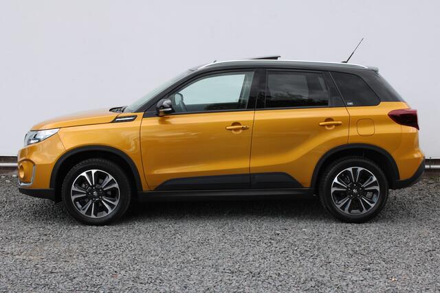 Suzuki VITARA 1.5 Hybrid Style, Automaat, 1e Eig. met All-Seasonbanden, Panoramadak, Navigatie, Parkeersensoren en Dealer onderhouden!