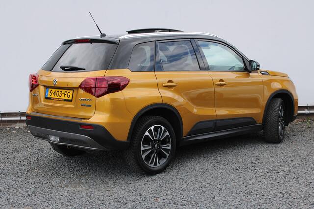 Suzuki VITARA 1.5 Hybrid Style, Automaat, 1e Eig. met All-Seasonbanden, Panoramadak, Navigatie, Parkeersensoren en Dealer onderhouden!