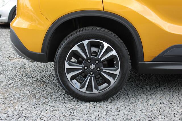 Suzuki VITARA 1.5 Hybrid Style, Automaat, 1e Eig. met All-Seasonbanden, Panoramadak, Navigatie, Parkeersensoren en Dealer onderhouden!