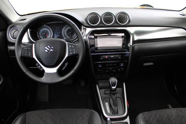 Suzuki VITARA 1.5 Hybrid Style, Automaat, 1e Eig. met All-Seasonbanden, Panoramadak, Navigatie, Parkeersensoren en Dealer onderhouden!