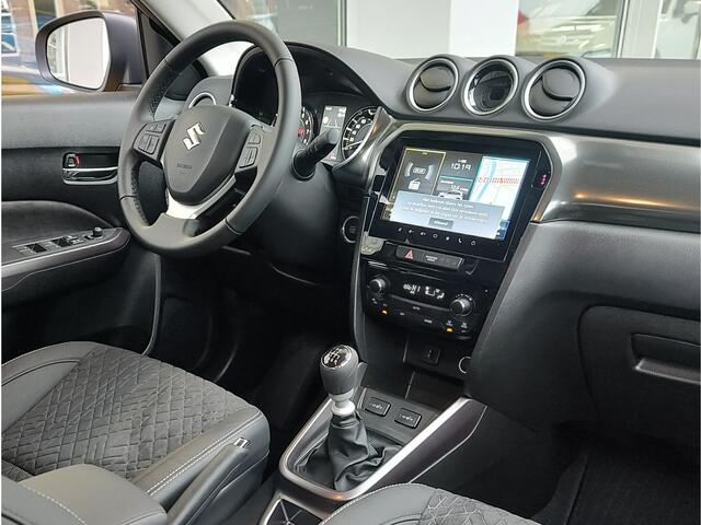 Suzuki VITARA 1.4 BOOSTERJET STYLE SMART HYBRID | DEMO DEAL! | Garantie tot 2031!