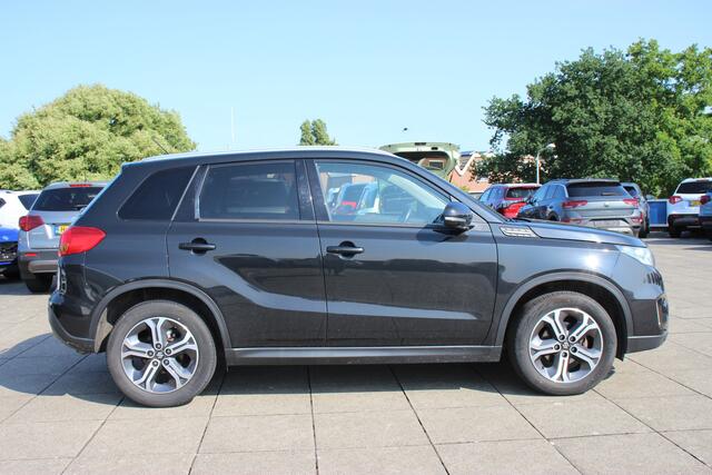 Suzuki VITARA 1.6 High Executive | Trekhaak | Open dak | Navigatie | Cruise |