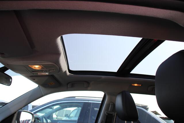 Suzuki VITARA 1.6 High Executive | Trekhaak | Open dak | Navigatie | Cruise |