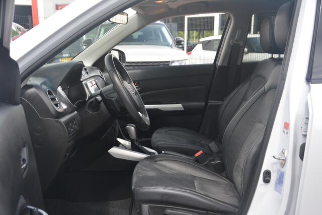 Suzuki VITARA 1.6 High Executive | Navigatie | Panoramadak | Camera | Stoelverwarming | Keyless | NL auto!! |