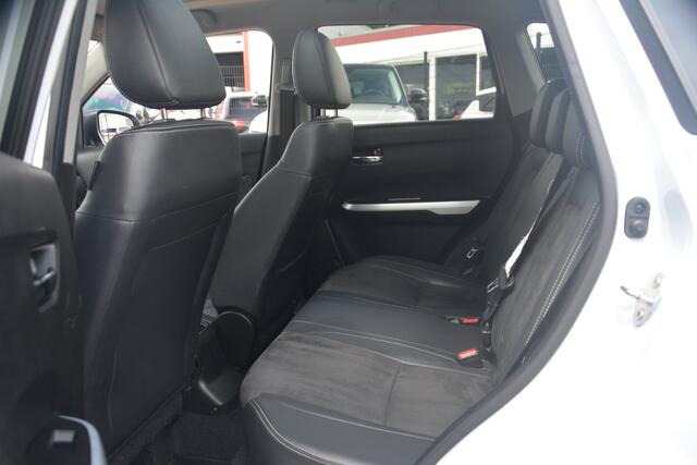 Suzuki VITARA 1.6 High Executive | Navigatie | Panoramadak | Camera | Stoelverwarming | Keyless | NL auto!! |