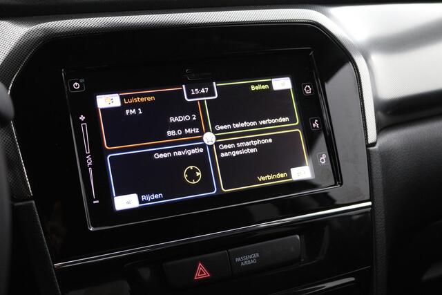 Suzuki VITARA 1.4 Boosterjet Style Smart Hybrid | Climate control | Cruise control adaptive | Navigatie| Apple carplay , Android auto | Stoelverwarming Trekhaak afn. |