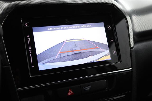 Suzuki VITARA 1.4 Boosterjet Style Smart Hybrid | Climate control | Cruise control adaptive | Navigatie| Apple carplay , Android auto | Stoelverwarming Trekhaak afn. |