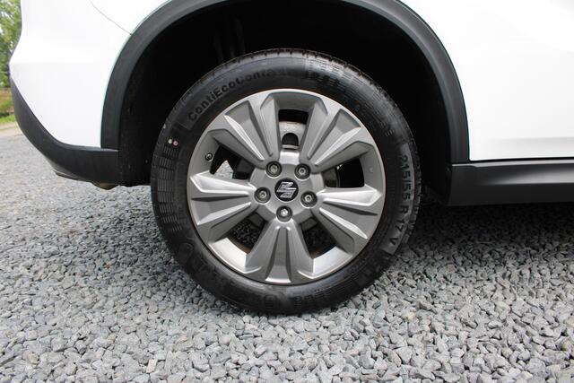 Suzuki VITARA 1.4 Boosterjet Select Smart Hybrid , Automaat, 17000 km en Trekgewicht van 1500KG!