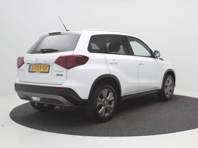 Suzuki VITARA 1.5 Hybrid Select AUTOMAAT / Trekhaak (afn) / Adaptieve Cruise Control / All seasonbanden / LMV / Airco Climat Control / Navigatie / Apple CarPlay & Android Auto / Historie aanwezig /