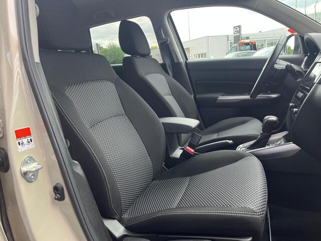 Suzuki VITARA 1.5 Hybrid Select Automaat / All-season banden / Camera / Keyless / Stoelverwarming /