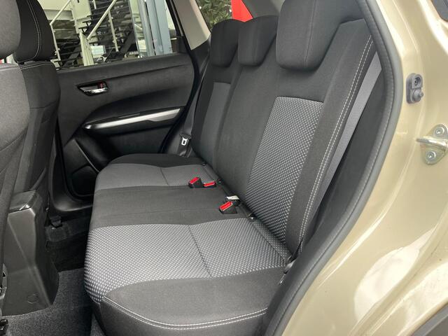 Suzuki VITARA 1.5 Hybrid Select Automaat / All-season banden / Camera / Keyless / Stoelverwarming /