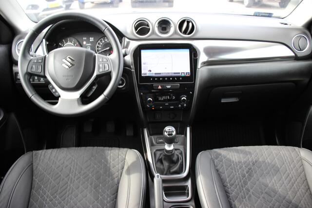 Suzuki VITARA 1.4 Boosterjet Style Hybrid | Navi | PDC | NIEUW MODEL! |