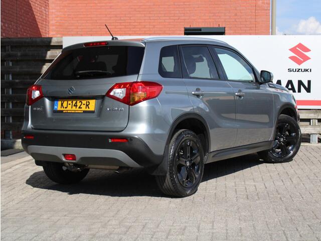 Suzuki VITARA 1.4 S Adaptieve Cruise Control, Parkeersensoren Voor en Achter, Climate Control, Navigatie, Stoelverwarming