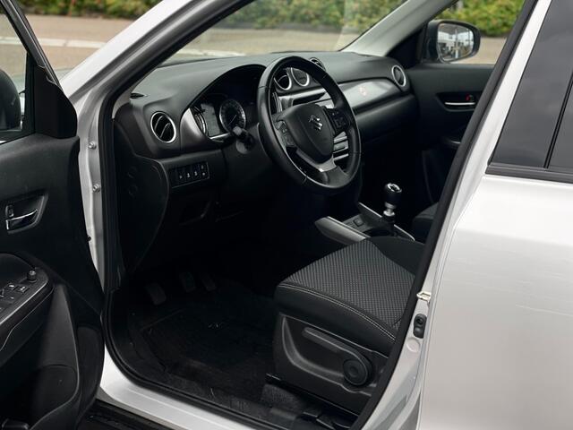 Suzuki VITARA 1.4 SMART HYBRID SELECT CAMERA NAVI ADD. CRUISE CARPLAY