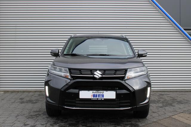 Suzuki VITARA 1.4 Boosterjet Style + Sunroof | Trekhaak | All-Season banden