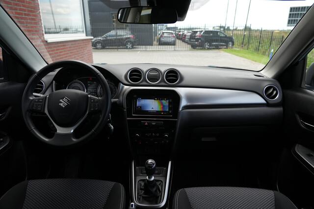 Suzuki VITARA 1.4 Boosterjet Select Smart Hybrid 140pk Navigatie/Stoelverwarming/Camera