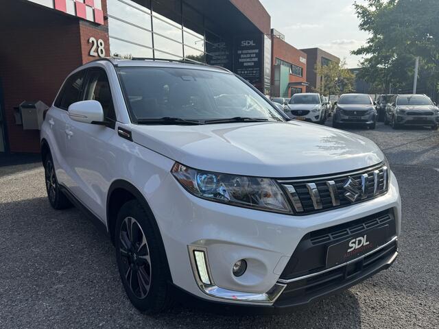 Suzuki VITARA 1.4 Boosterjet Stijl // NAVI // CAMERA // CLIMA // ADAPTIVE CRUISE // SCHUIF / KANTEL DAK //