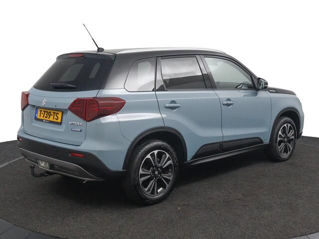 Suzuki VITARA 1.4 Boosterjet Comfort Smart Hybrid | Two-Tone | All in prijs | Achteruitrijcamera | 1e Eigenaar | Nederlandse auto | Trekhaak