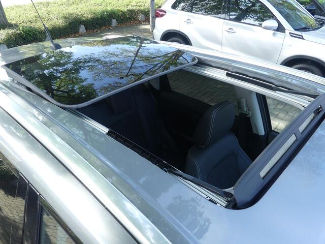Suzuki VITARA 1.5 Hybrid Style AllGrip Automaat, Trekhaak, 4 wiel aandrijving, Schuif/kantel dak, Navigatie