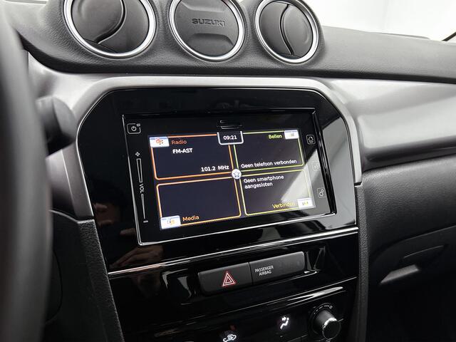 Suzuki VITARA 1.4 Boosterjet Select Smart Hybrid | Apple Carplay / Android Auto (Navigatie) | Cruise Control Adaptief | Achteruitrijcamera |