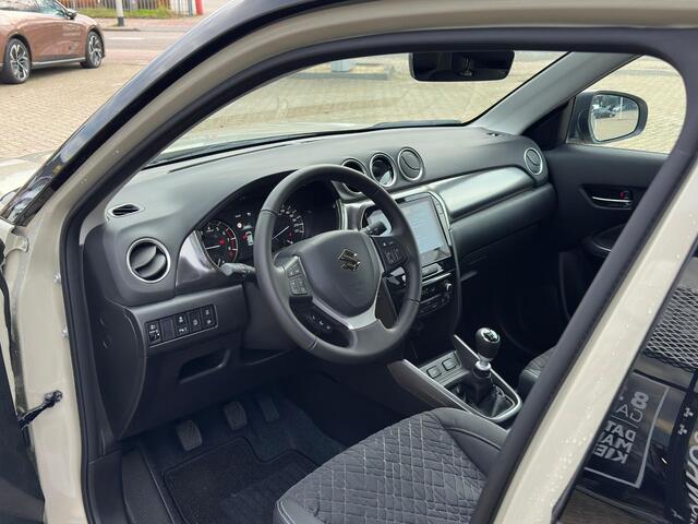 Suzuki VITARA 1.4 Boosterjet Smart Hybrid Style | Demo | Rijklaar | All Season banden | Navigatie |