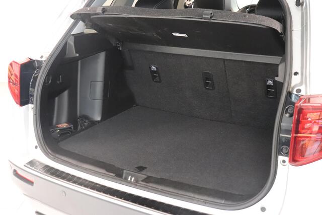 Suzuki VITARA 1.4 Boosterjet Stijl | Camera | Panoramadak | Adaptieve cruise control | Stoelverwarming | Smartphone intergratie | Climate control |