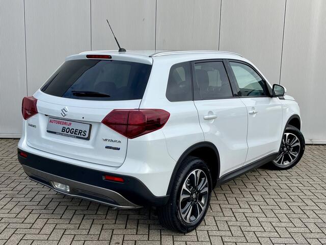 Suzuki VITARA 1.5 Hybrid Style Automaat Navigatie, Schuifdak, Adaptive Cruisecontrol, Climate Control, 17"Lm, Dodehoek Detectie