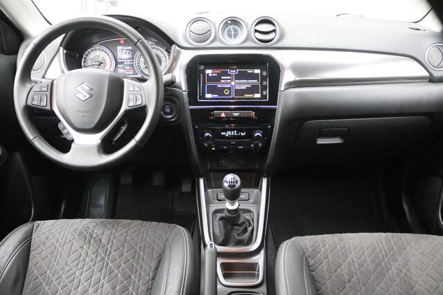 Suzuki VITARA 1.4 Boosterjet 140PK Stijl Camera/Navigatie/Stoelverwarming/Adaptive-cruise