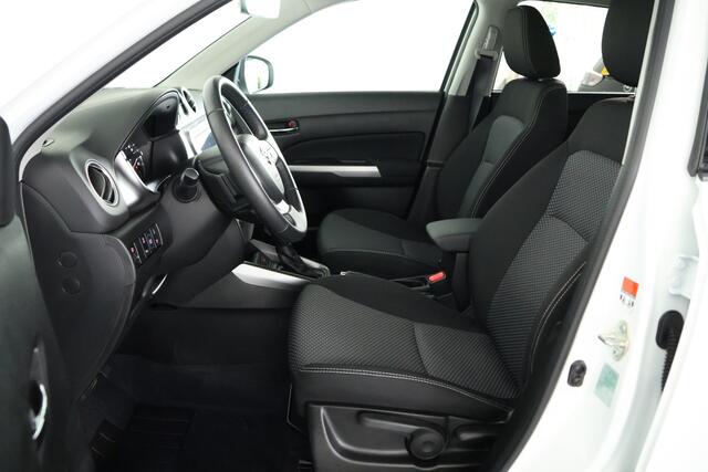 Suzuki VITARA 1.5 Hybrid Style / LED / ACC / Navi / CarPlay / Cam / Keyless