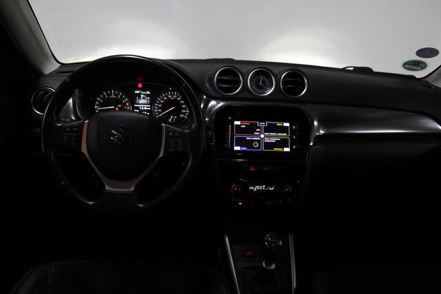Suzuki VITARA 1.4 Boosterjet Style Smart Hybrid / TREKHAAK AFNEEMBAAR / CAMERA / NAVI / KEYLESS /