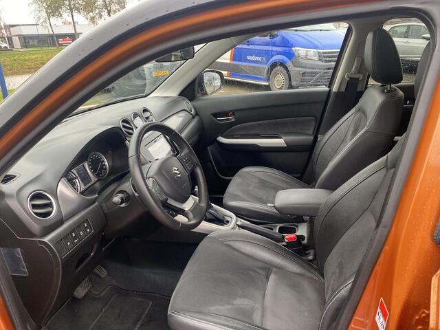 Suzuki VITARA 1.6 High Executive | Automaat | Trekhaak | Pano Dak | Navi | Clima |
