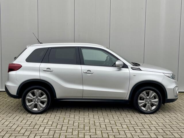 Suzuki VITARA 1.5 Hybrid Select Automaat Navigatie, Climate Control, Adaptive Cruise Control, 17"Lm, Achteruitrijcamera, Keyless Entry