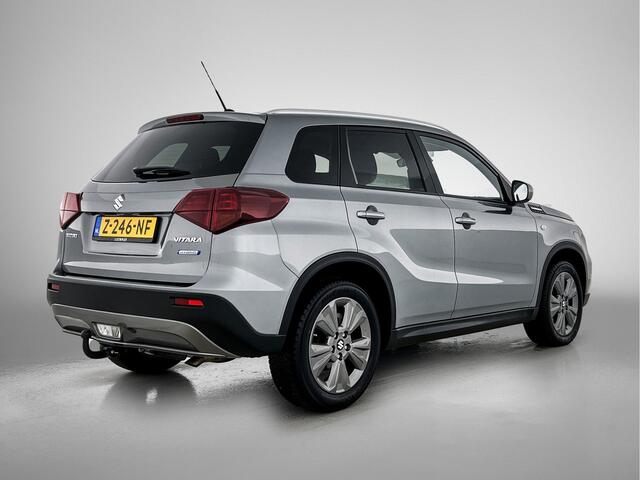 Suzuki VITARA 1.4 Boosterjet Smart Hybrid Select 1500kg trekgewicht | Metaallak | Stoelverwarming | Parkeercamera | LM-Velgen | Donker Getinte Achterruiten |