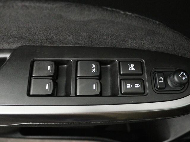 Suzuki VITARA 1.5 Hybrid Style | Automaat | Apple Carplay / Android Auto (Navigatie) | Parkeersensoren rondom | Lederen bekleding | Keyless Entry |