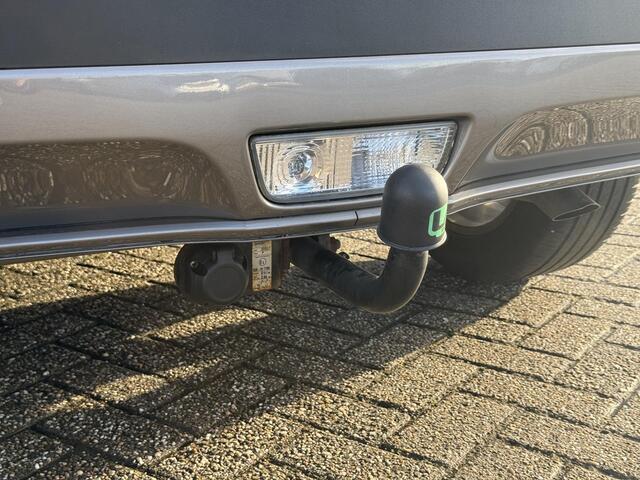 Suzuki VITARA 1.0 Boosterjet Select Stoelverwarming | Achteruitrijcamera | Trekhaak