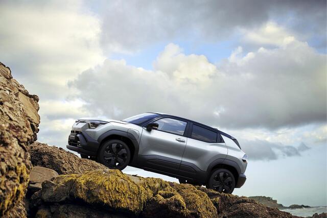 Suzuki VITARA e Select 61 kWh | INTRODUCTIE CADEAU t.w.v. ¤ 500,- | Alle kleuren leverbaar!