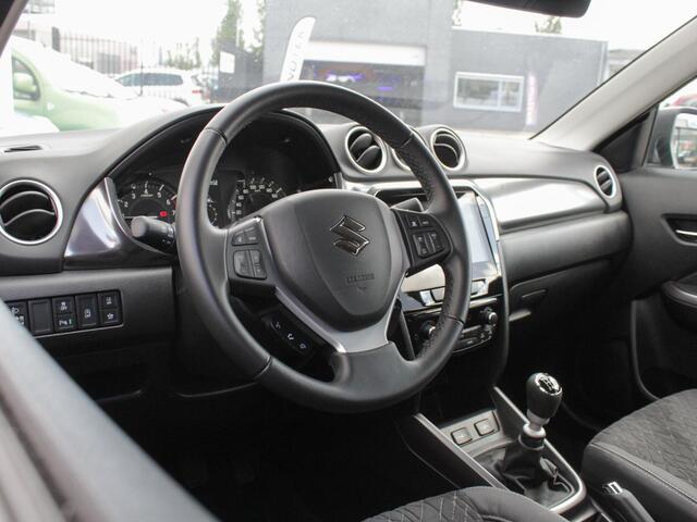 Suzuki VITARA 1.4 Boosterjet Style Smart Hybrid | ¤ 1850,- FRISSE START VOORDEEL! | Alle kleuren leverbaar!