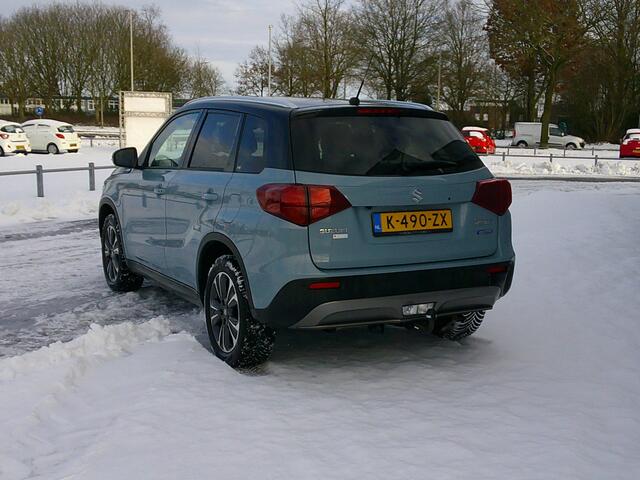 Suzuki VITARA 1.4 Boosterjet Style Smart Hybrid Staat in Hoogeveen