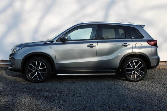 Suzuki VITARA 1.4 Boosterjet Select Smart Hybrid Trekhaak, ORG NL, 18 inch, ZEER COMPLEET!
