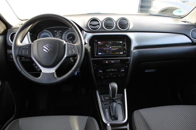 Suzuki VITARA 1.0 Boosterjet Select Automaat, Trekhaak en Navigatie!